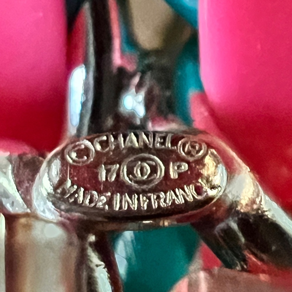 Chanel Statement Cuff Bracelet - image 6